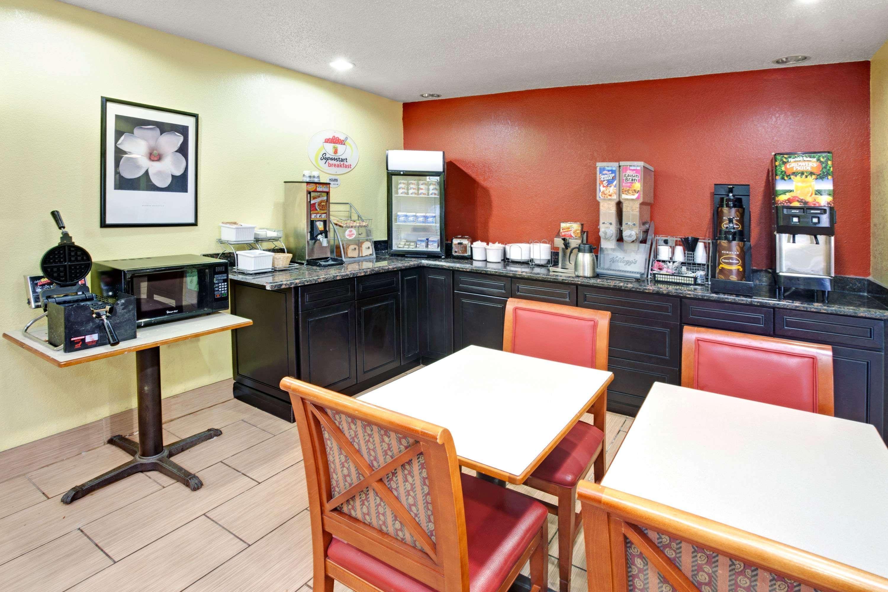 Super 8 By Wyndham Romeoville Bolingbrook Zewnętrze zdjęcie