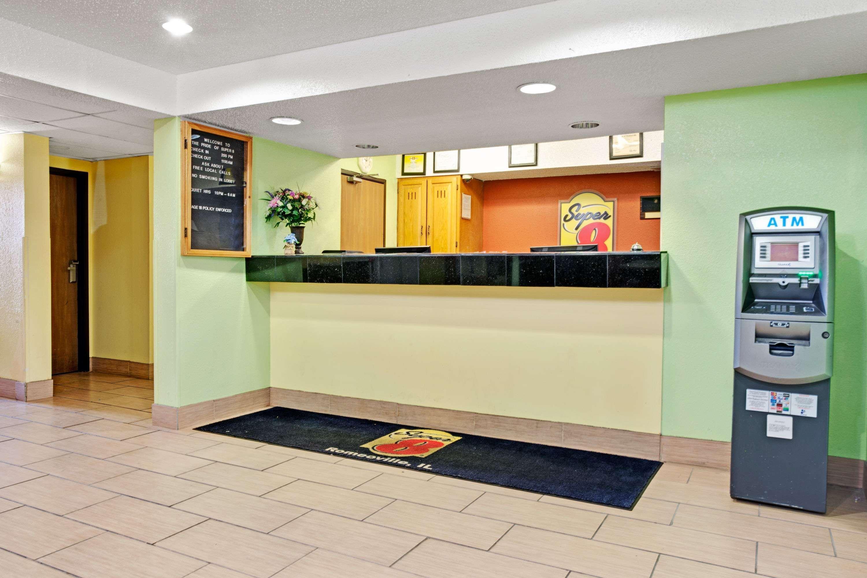 Super 8 By Wyndham Romeoville Bolingbrook Zewnętrze zdjęcie