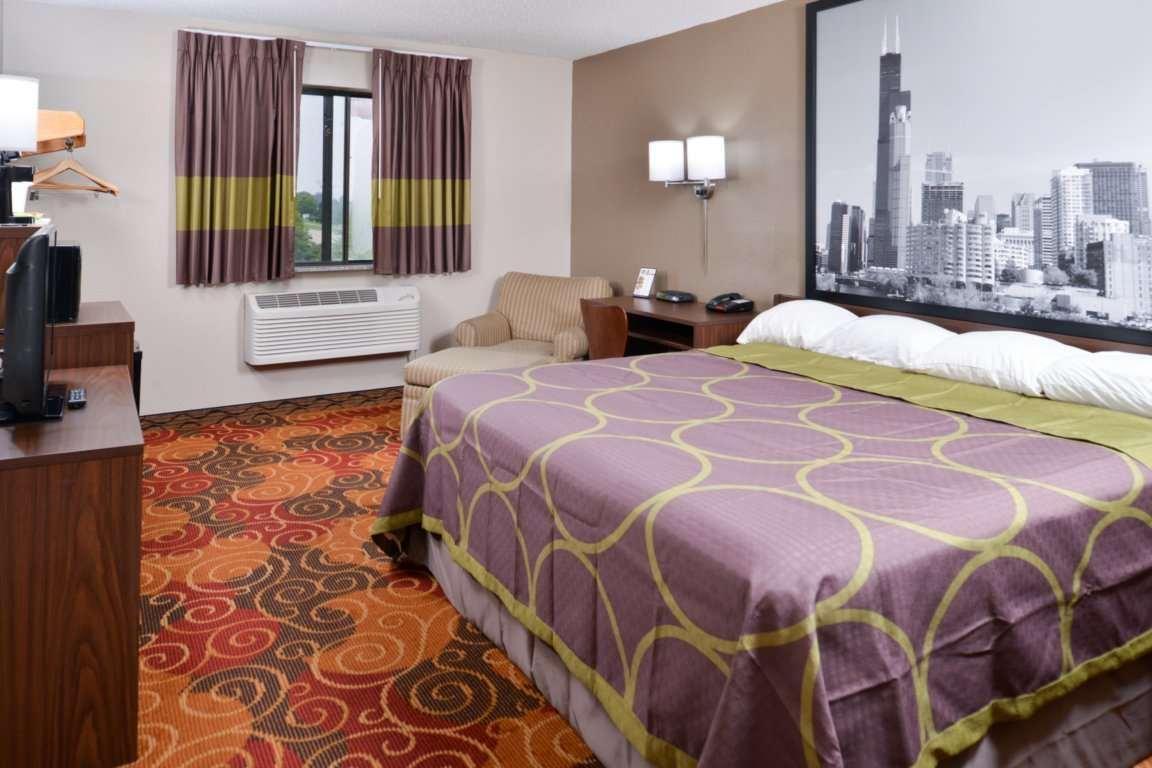 Super 8 By Wyndham Romeoville Bolingbrook Zewnętrze zdjęcie