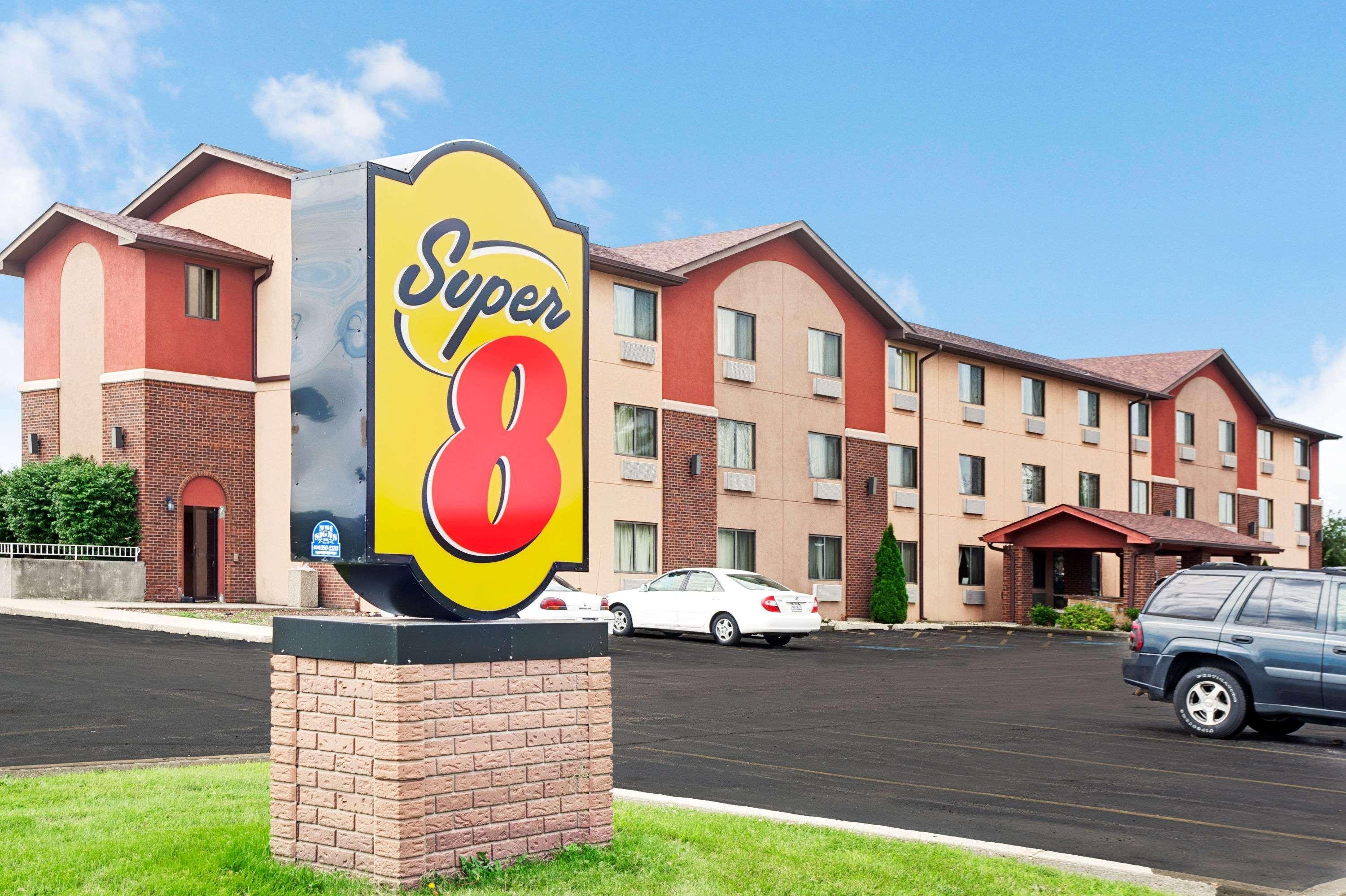 Super 8 By Wyndham Romeoville Bolingbrook Zewnętrze zdjęcie
