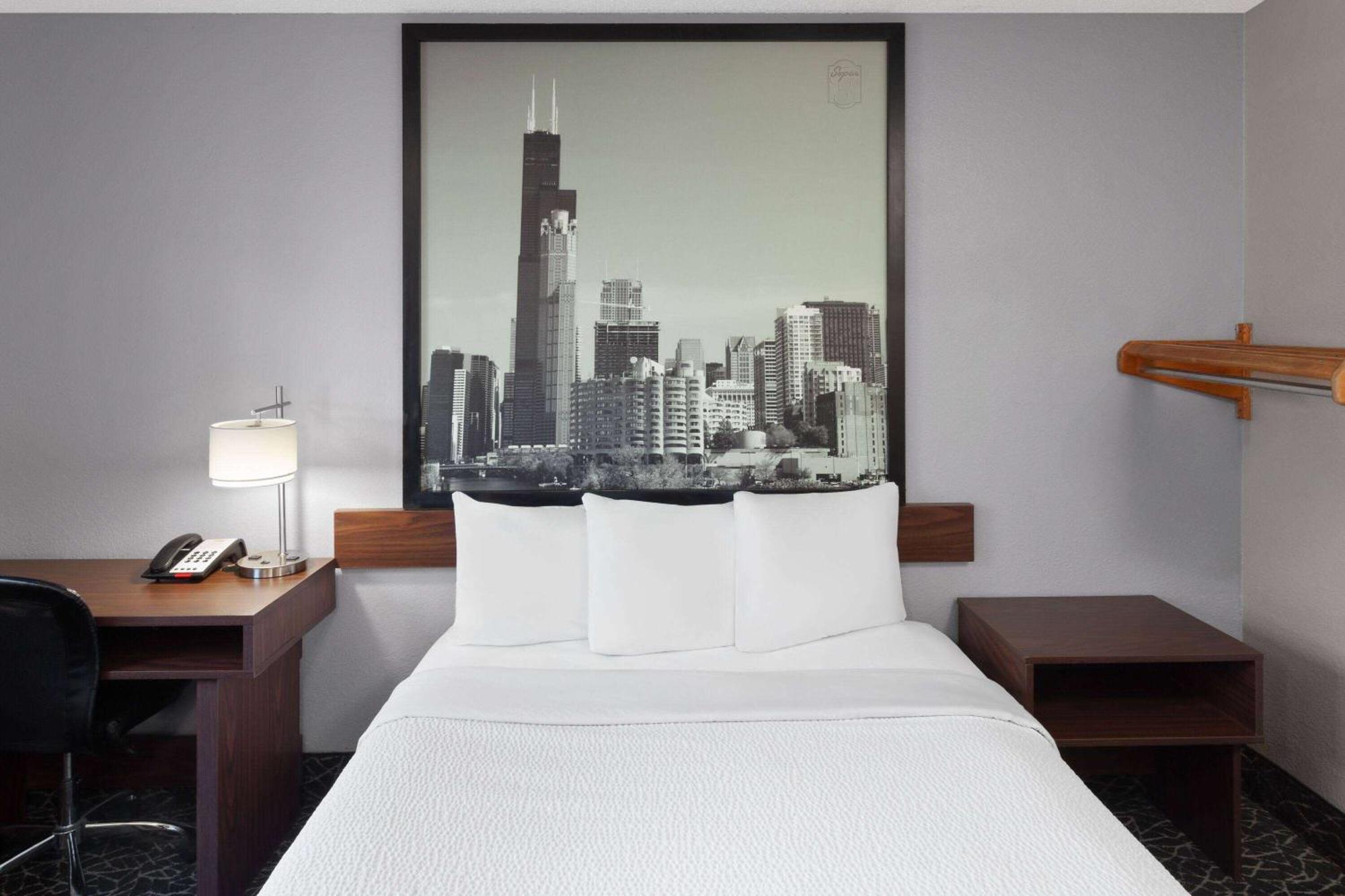 Super 8 By Wyndham Romeoville Bolingbrook Zewnętrze zdjęcie