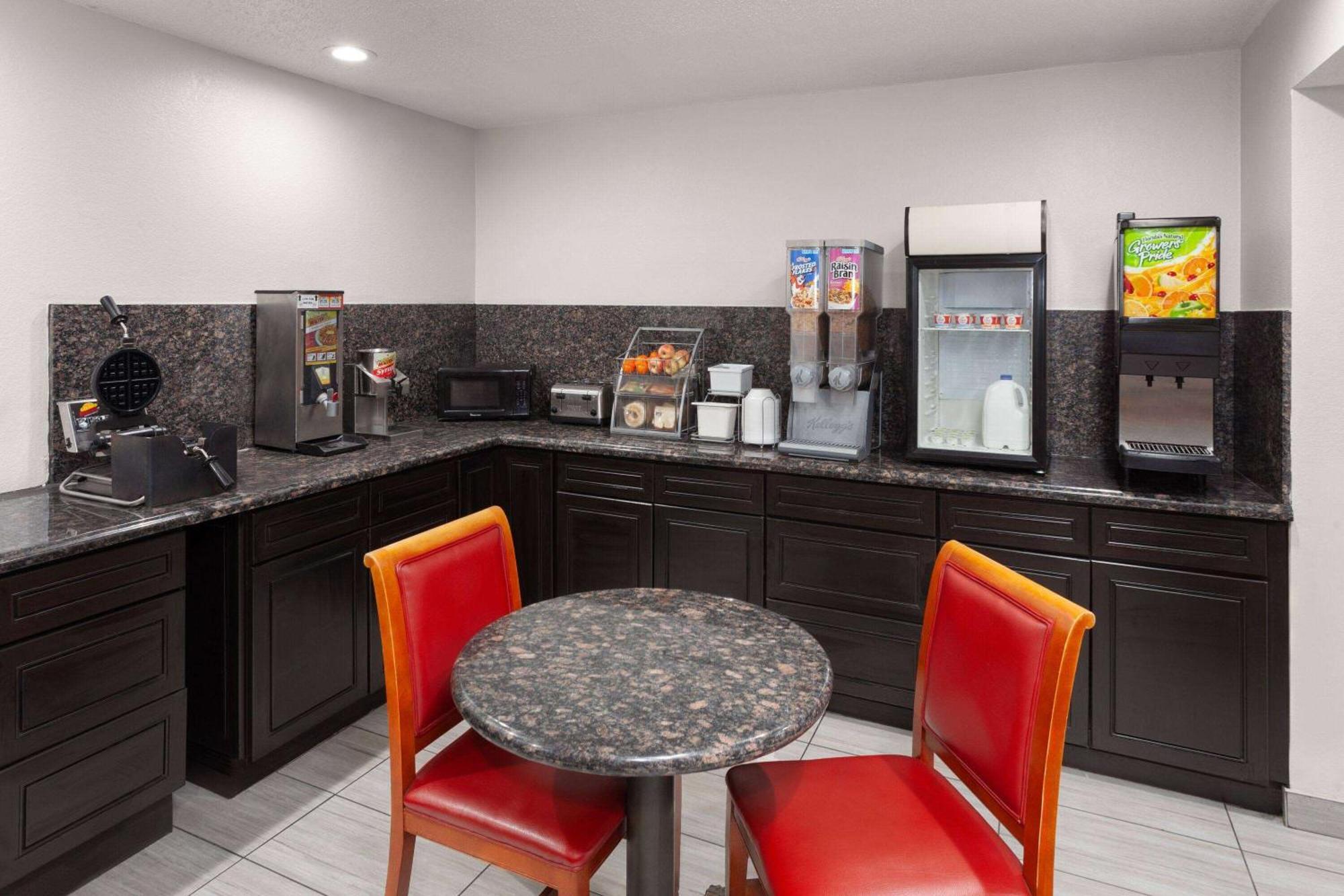 Super 8 By Wyndham Romeoville Bolingbrook Zewnętrze zdjęcie