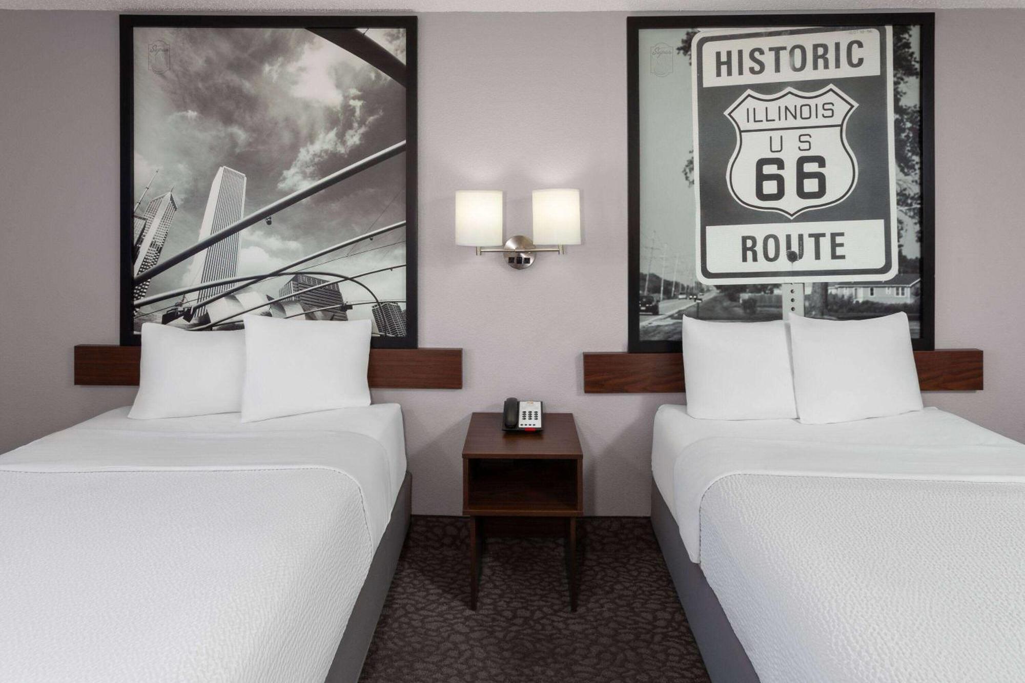 Super 8 By Wyndham Romeoville Bolingbrook Zewnętrze zdjęcie