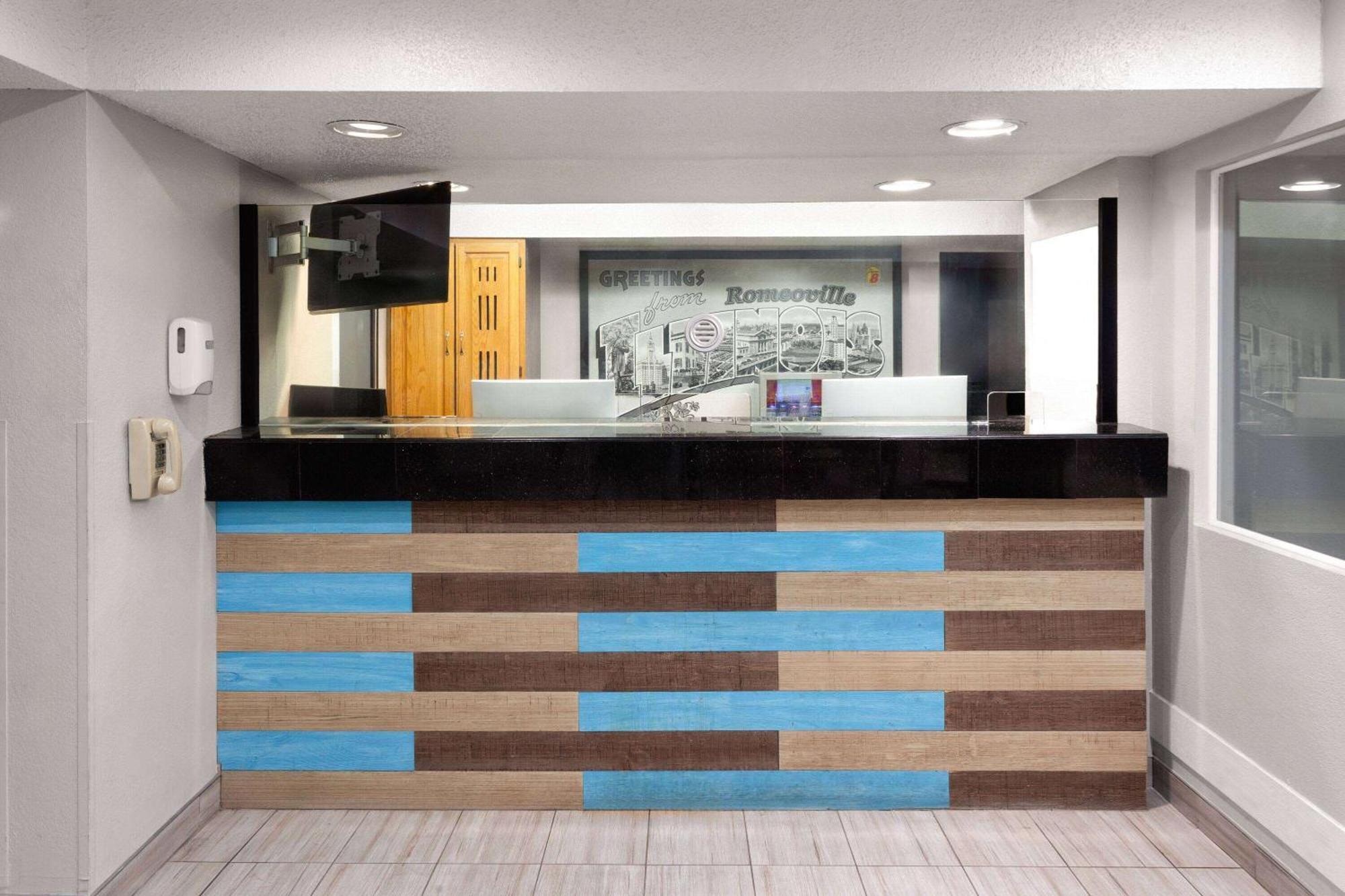 Super 8 By Wyndham Romeoville Bolingbrook Zewnętrze zdjęcie