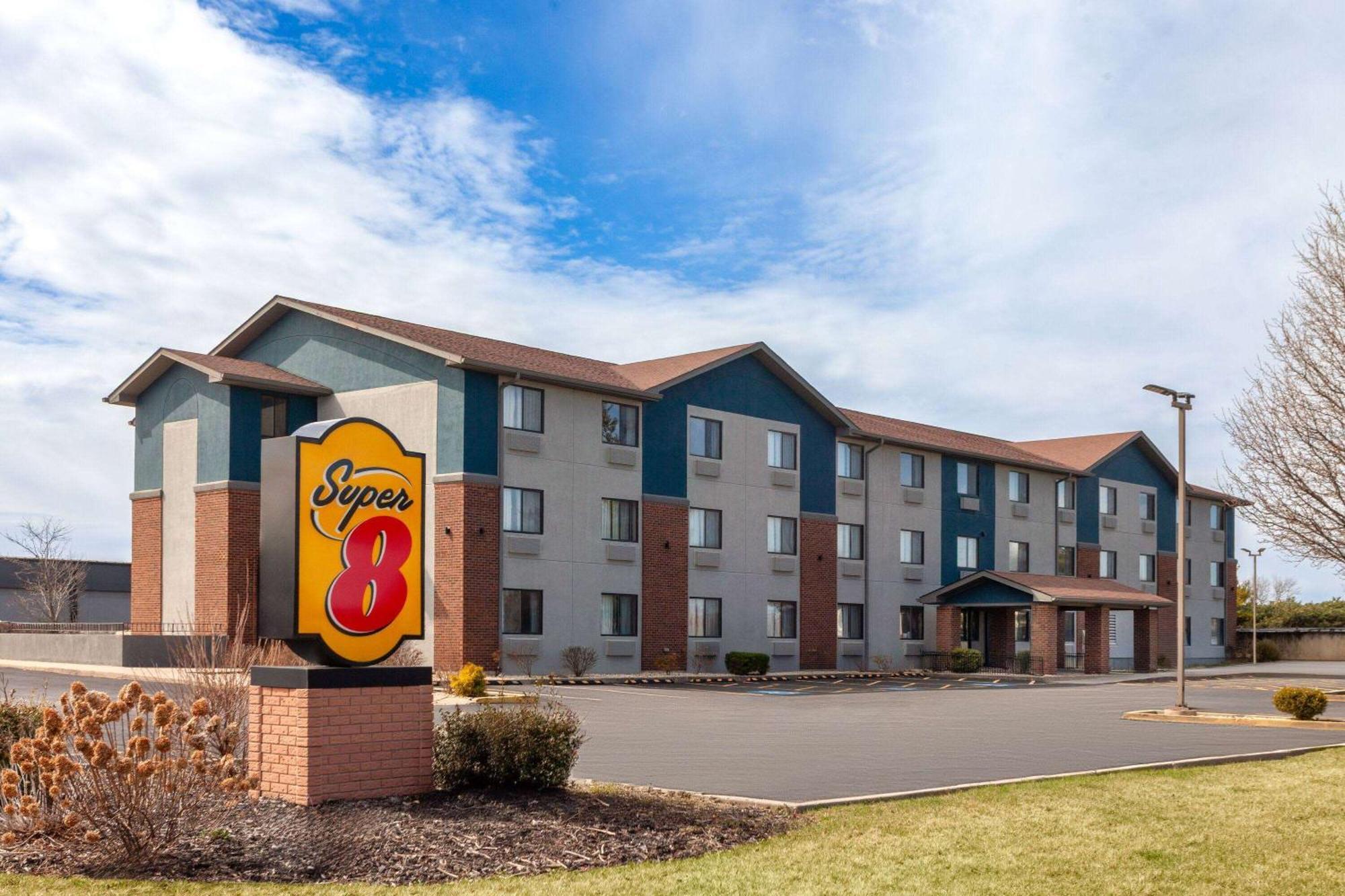 Super 8 By Wyndham Romeoville Bolingbrook Zewnętrze zdjęcie