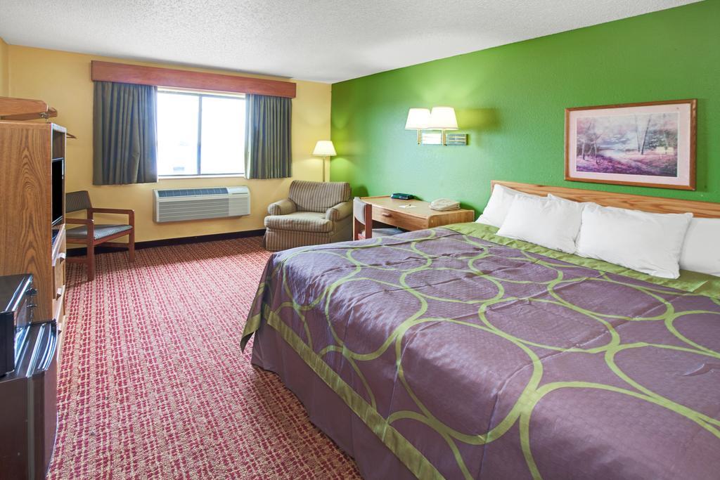 Super 8 By Wyndham Romeoville Bolingbrook Zewnętrze zdjęcie