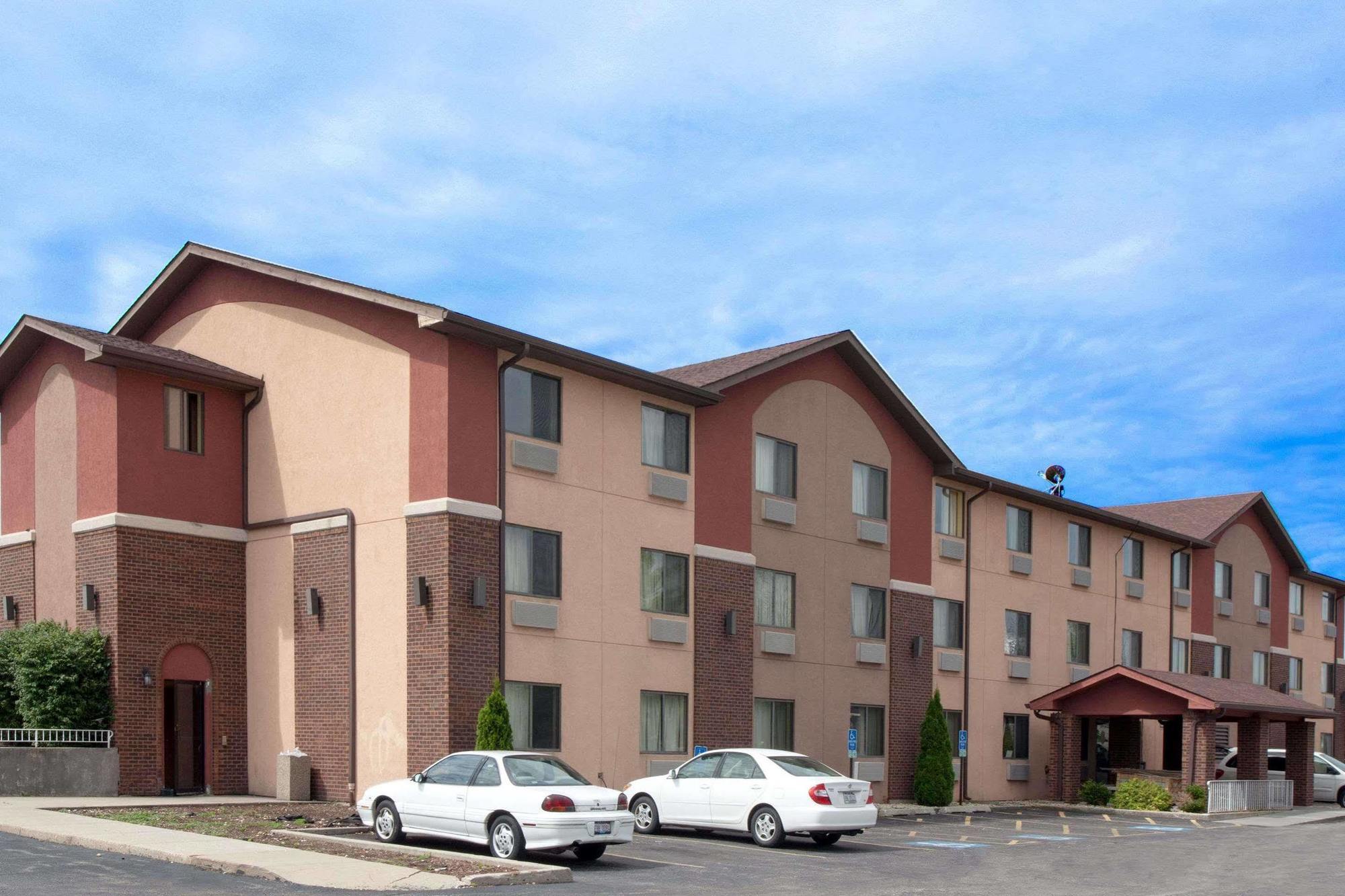 Super 8 By Wyndham Romeoville Bolingbrook Zewnętrze zdjęcie